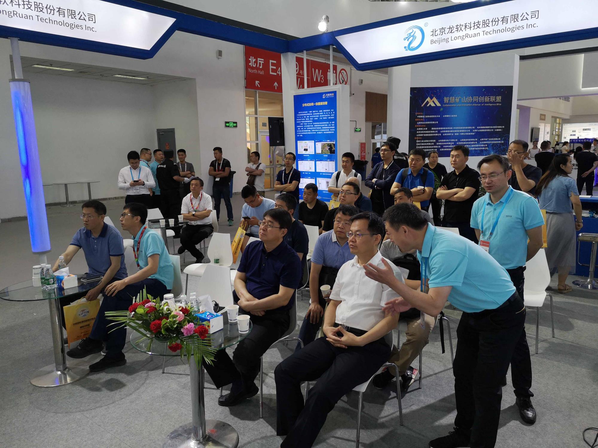 C:\Users\Jiff Zheng\Pictures\00 矿物2018\20190528DD.jpg C:\Users\Jiff Zheng\Pictures\00 矿物2018\20190528DD.jpg