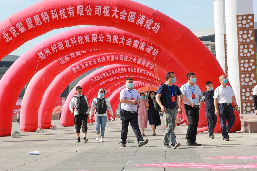 展会嘉宾入场.jpg 展会嘉宾入场.jpg