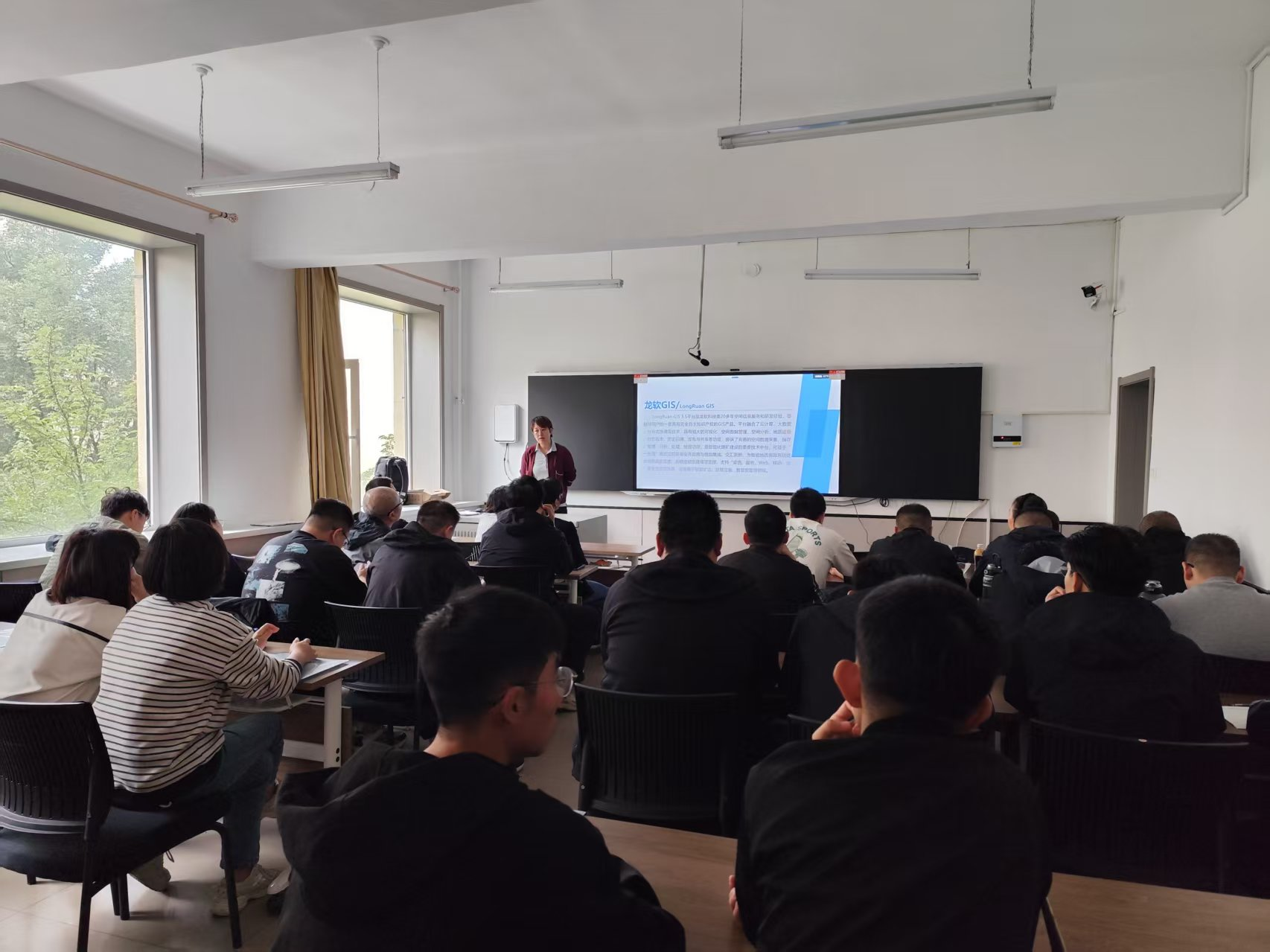 风韵犹存熟妇一区二区三区